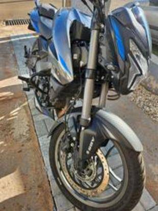 BAJAJ DOMINAR NS200 